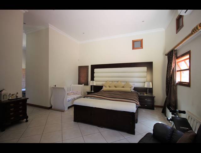 3 BEDROOM HOUSE FOR SALE IN BEDFORD GARDENS